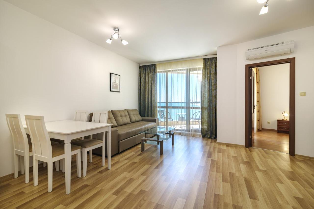 Cabacum Plaza Beach Apartments - High-Speed Wifi Aranyhomok Kültér fotó