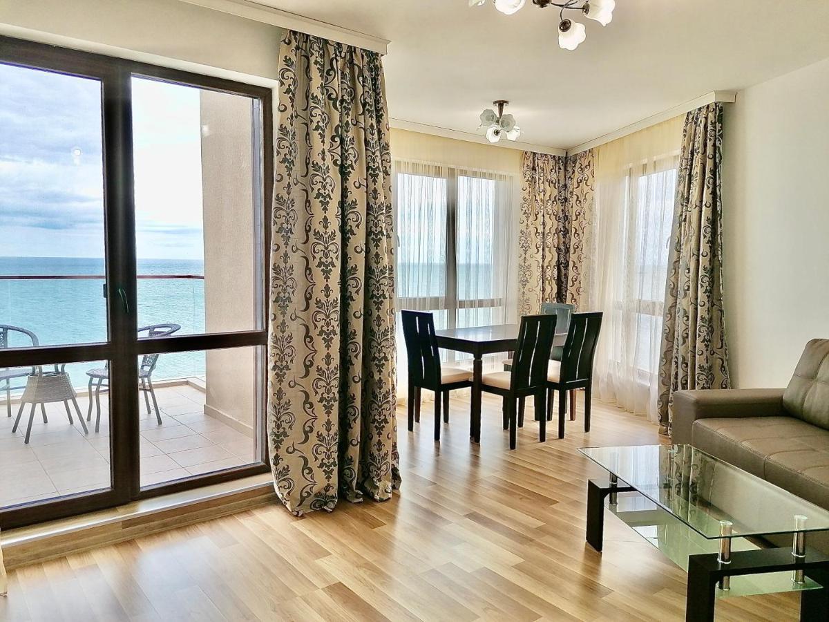 Cabacum Plaza Beach Apartments - High-Speed Wifi Aranyhomok Kültér fotó