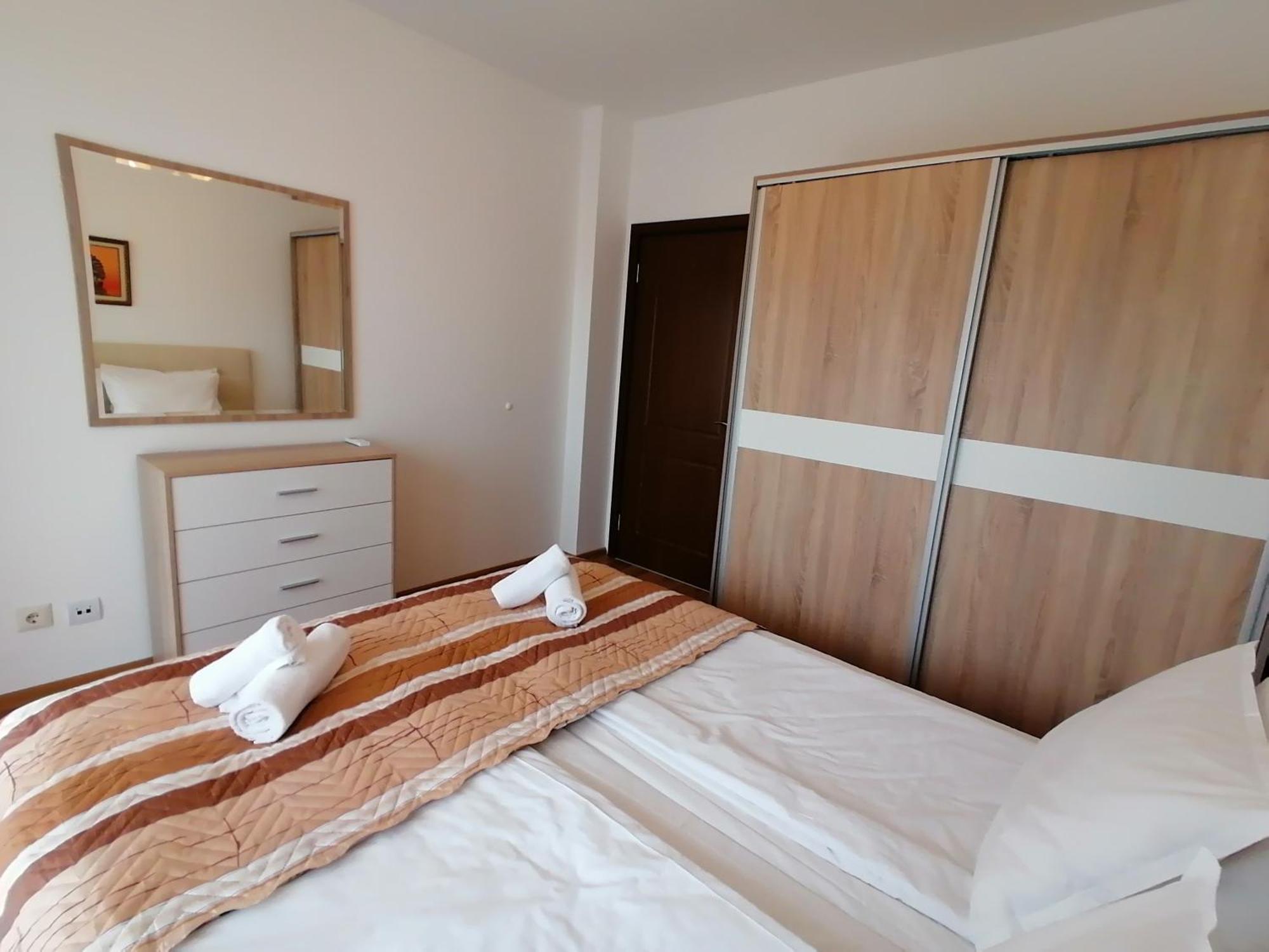 Cabacum Plaza Beach Apartments - High-Speed Wifi Aranyhomok Kültér fotó